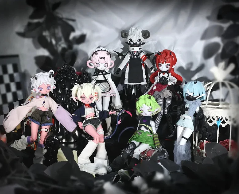 Chuzimachi "Demon Horns" Series: 1/8 Scale Articulated BJD Blind Box Figures