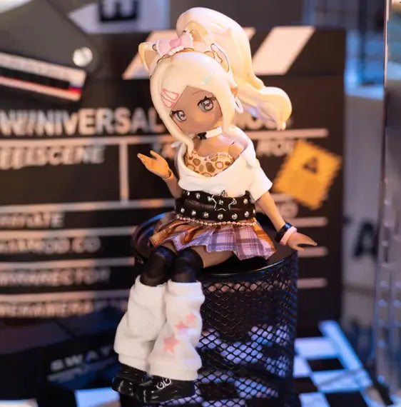Freedom Advocacy" BJD-style electronic cute pet blind boxes (Series 1 & 2) – 1/12 scale articulated trendy figures. Lunar Hobby